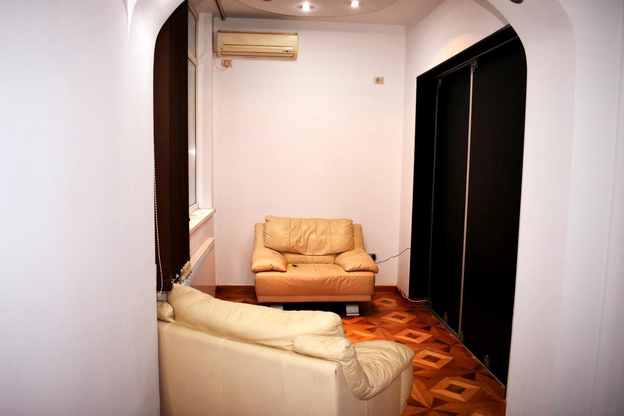 Grand Central Accomodation Sala Palatului Bucarest Exterior foto